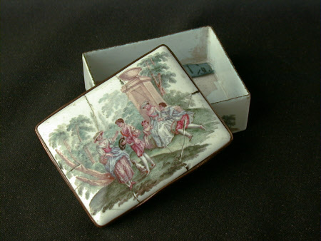 Powder box