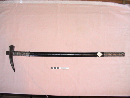 Battle axe