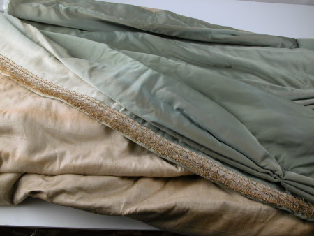 Curtain