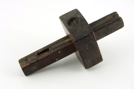 Measuring gauge
