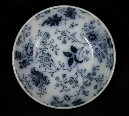 Doll's tea service