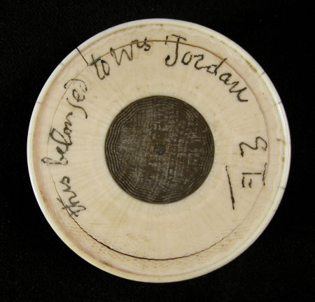 Powder box