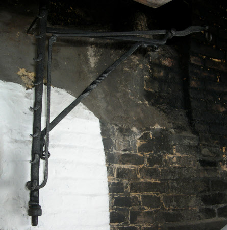 Chimney crane