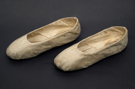 Ellen Terry's ballet shoes