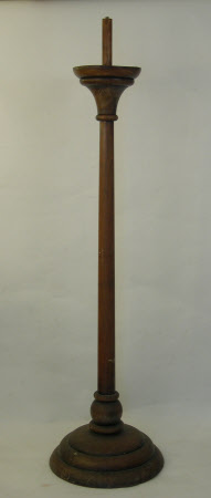 Lamp standard