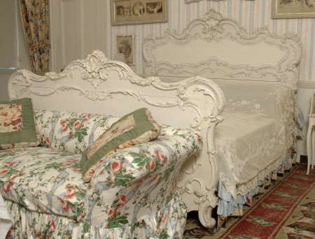 Double bed