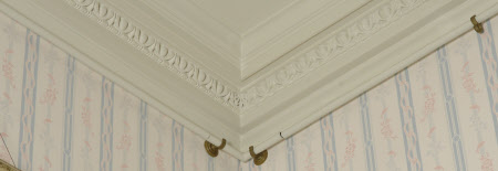 Picture rail
