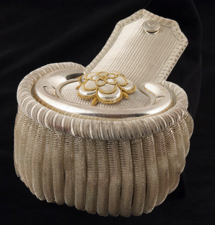 Epaulette