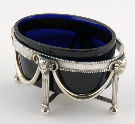 Salt cellar