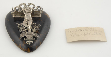 Letter clip
