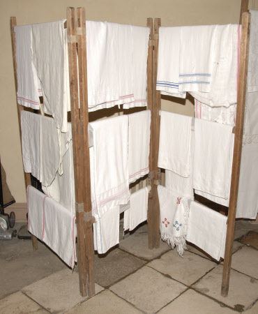 Clothes horse