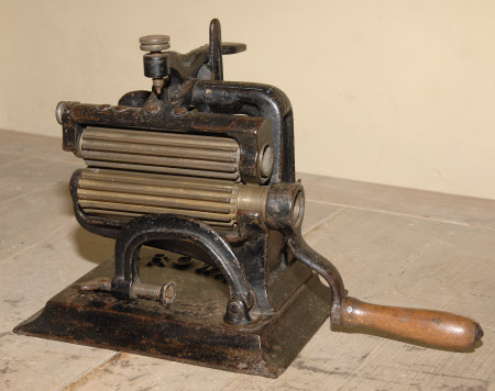 Goffering machine