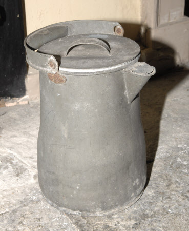 Hot water can