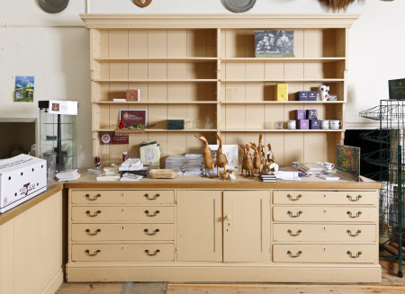 High dresser