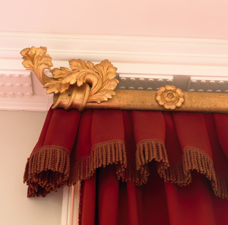 Pelmet board