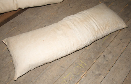 Bolster cushion