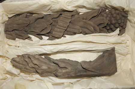 Carving fragment