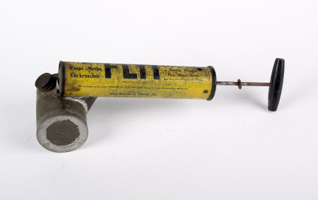 Flit gun