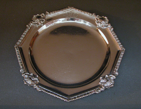 Octagonal dish