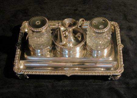 Inkstand