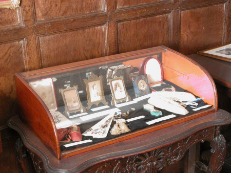 Display case