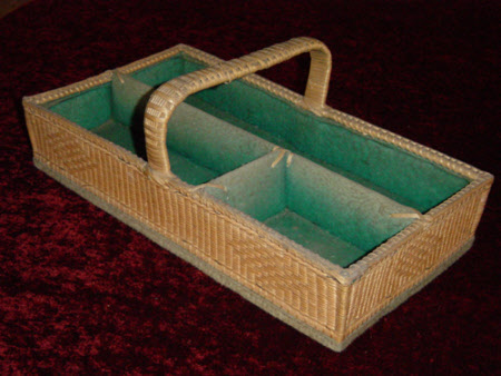 Cutlery tray
