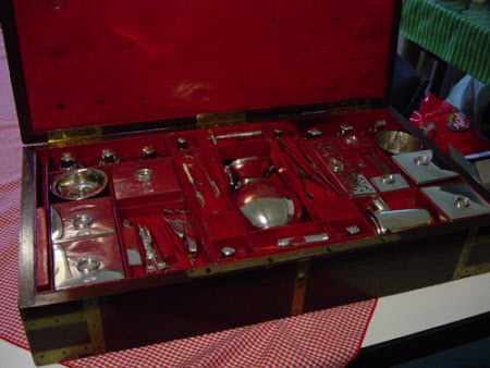 Dressing case