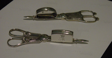 Candle snuffer