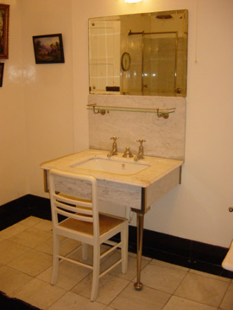 Washstand