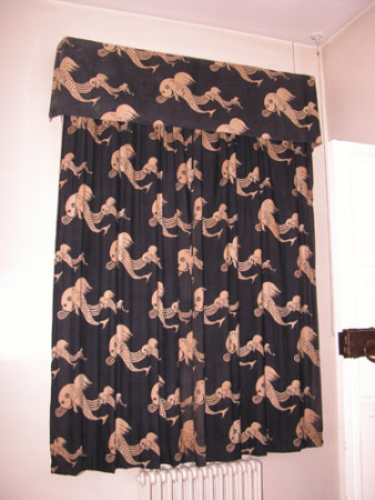 Curtain