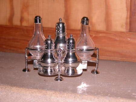 Cruet