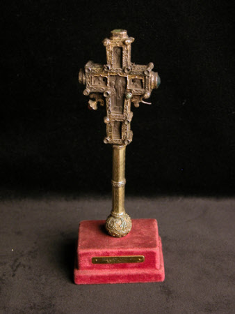 Cross