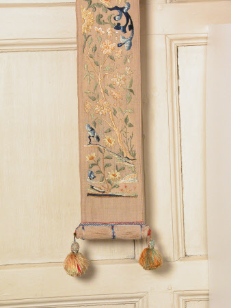 Bell pull