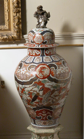 Covered jar