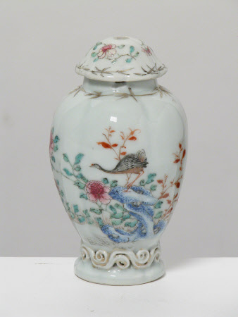 Tea caddy