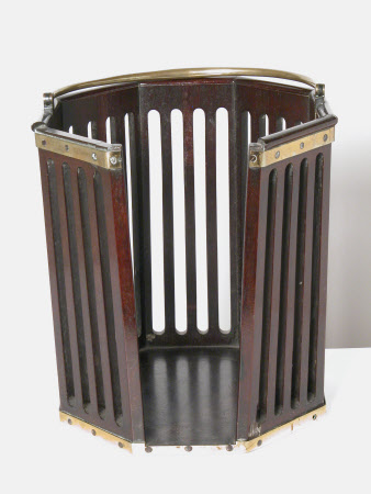 Plate bucket