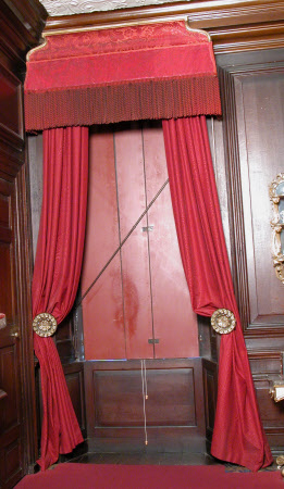 Curtain