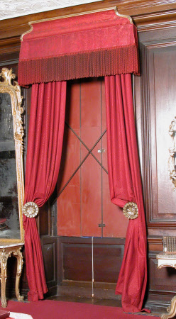 Curtain