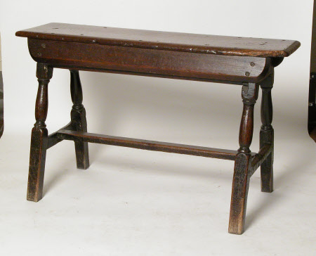 Long stool