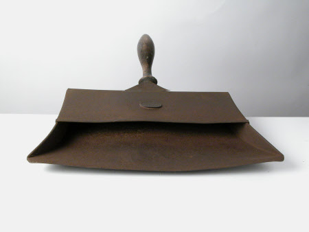 Dustpan