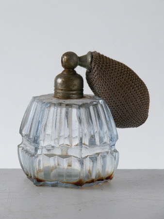 Purfume bottle