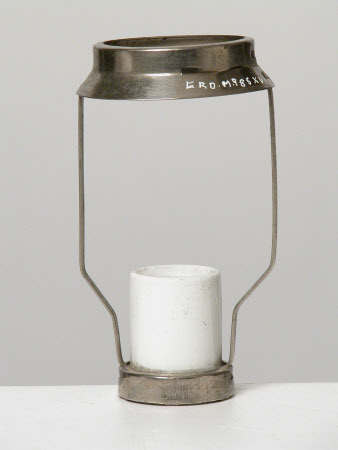 Light shade support