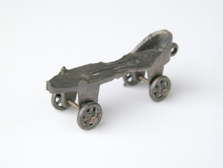Miniature roller skate