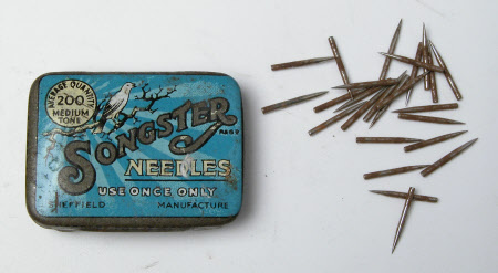 Gramophone needles box