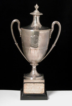 Presentation cup