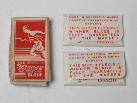 Razor blade