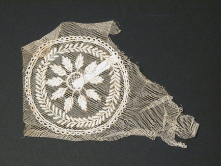 Lace fragment
