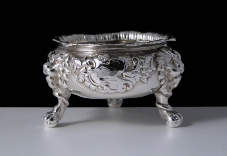 Salt cellar
