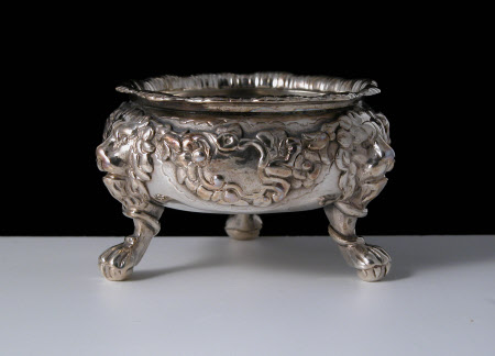 Salt cellar