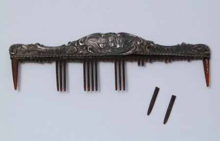 Child's comb